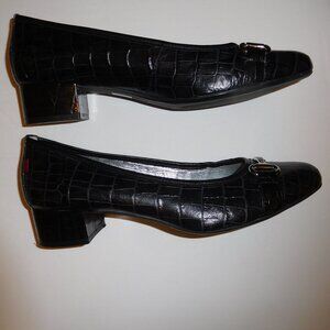 Marc Joseph Leather Madison Slip-On Embossed Croc Black Pumps—Size 41/9.5